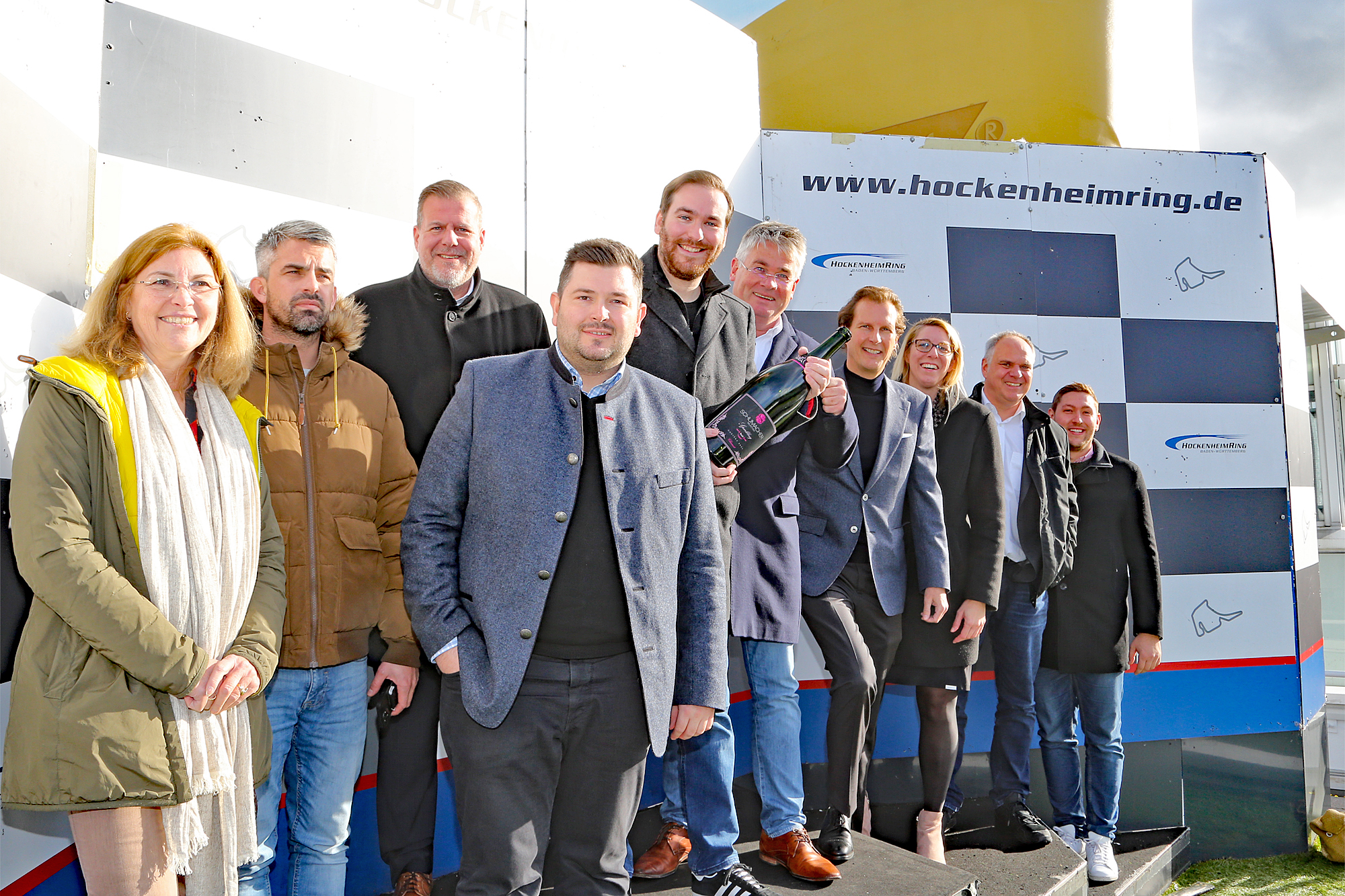 Von links: Bärbel Hesping, Jochen Nerpel, OB Marcus Zeitler, Tobias Vogt MdL, Andreas Sturm MdL, Winfried Mack MdL, Olav Gutting MdB, Heike Brucker, Jorn Teske und Marco Hess.